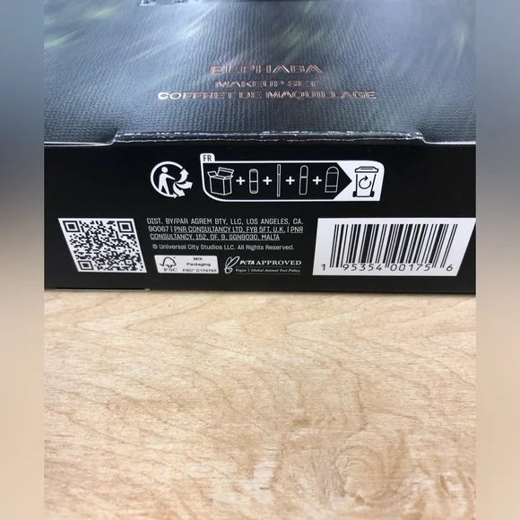 BNIB R.E.M. Beauty Elphaba 4-Piece Makeup Set - Picture 3 of 8